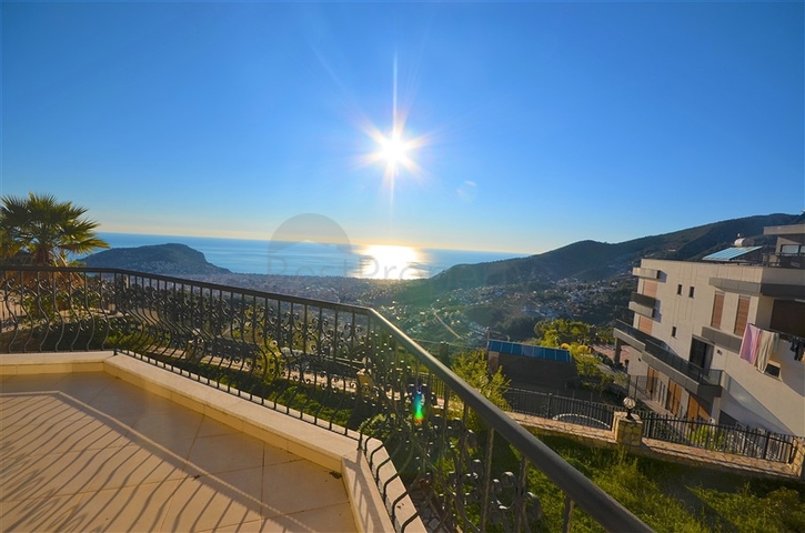 Вилла с панорамным видом на Аланью