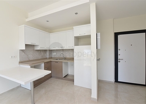 Квартира в Авсалларе с качественной чистовой отделкой в комплексе с инфраструктурой