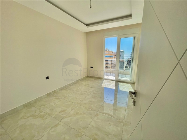 Новая двухкомнатная квартира с видом на море