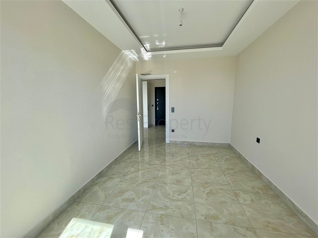 Новая двухкомнатная квартира с видом на море