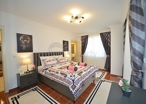 Трехкомнатная квартира в районе Махмутлар