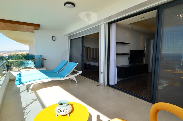 Пентхаус 3+2 в престижном проекте в районе Конаклы