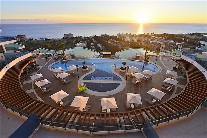 Пентхаус 3+2 в престижном проекте в районе Конаклы