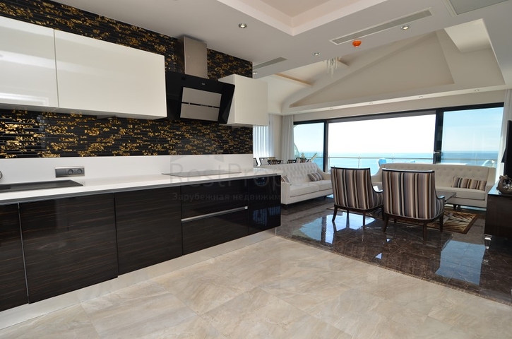 Пентхаус 3+2 в престижном проекте в районе Конаклы