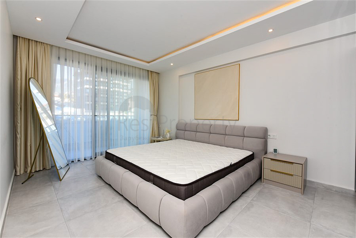 Ультрасовременный дуплекс 3+1 со своим садом в люксовом комплексе