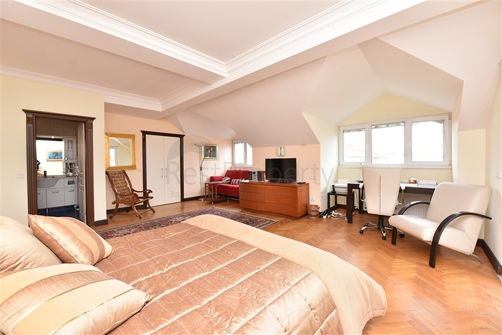 Меблированный пентхаус 3+1 в районе Оба