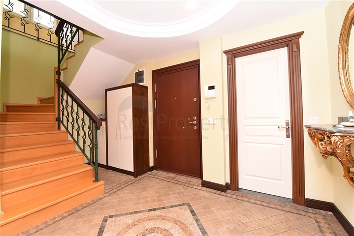 Меблированный пентхаус 3+1 в районе Оба