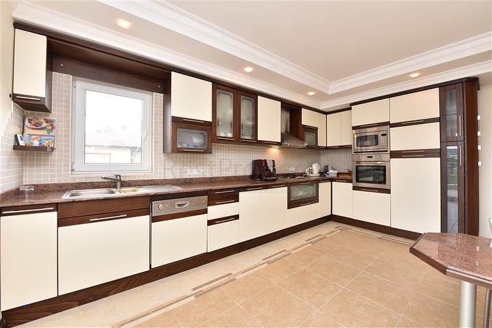 Меблированный пентхаус 3+1 в районе Оба