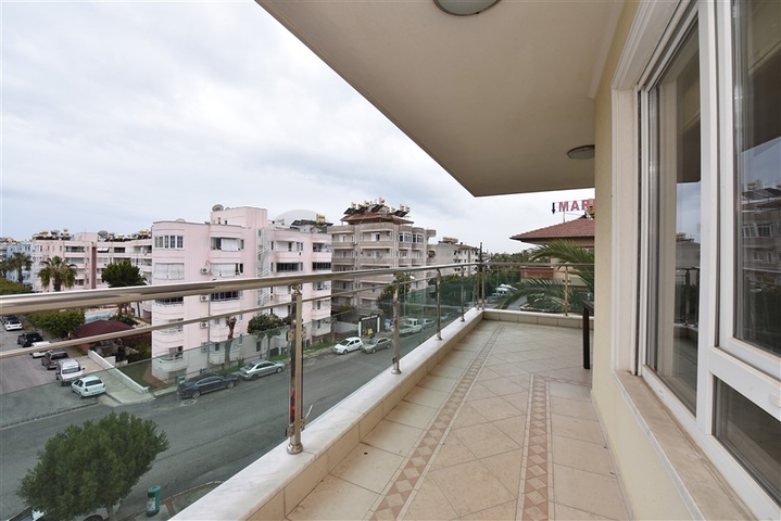 Меблированный пентхаус 3+1 в районе Оба