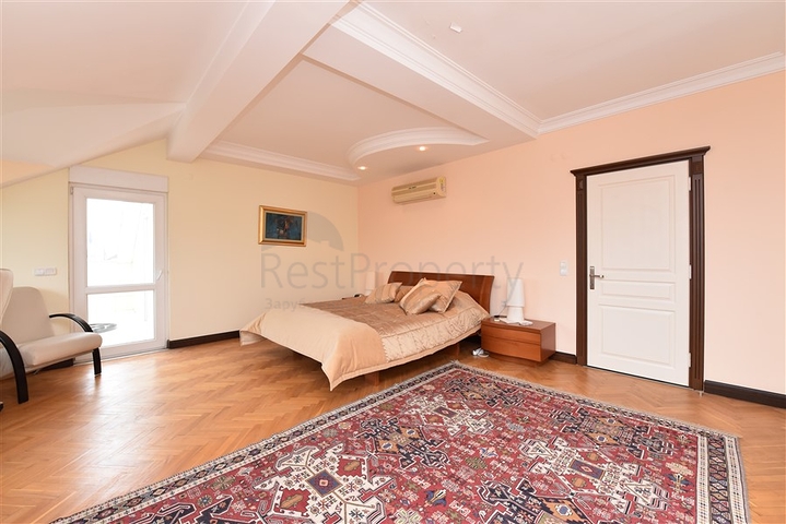 Меблированный пентхаус 3+1 в районе Оба