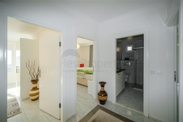 Потрясающая вилла 5+1 с видом на море