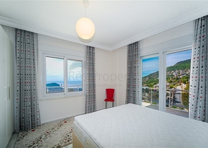 Потрясающая вилла 5+1 с видом на море