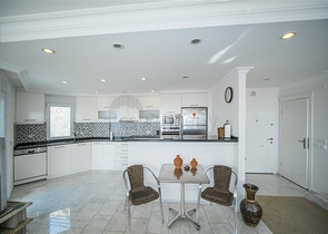 Потрясающая вилла 5+1 с видом на море