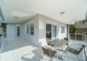 Потрясающая вилла 5+1 с видом на море