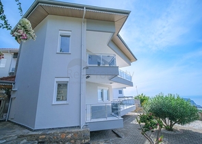 Потрясающая вилла 5+1 с видом на море