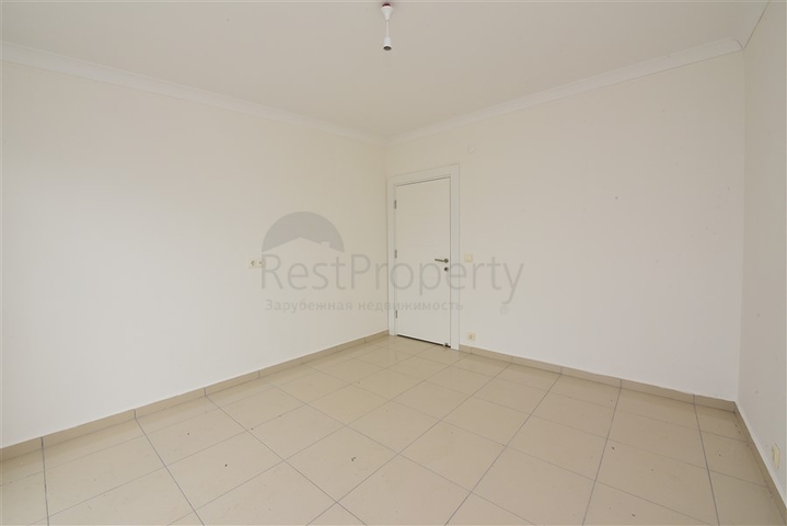 Трехкомнатный просторный пентхаус в самом сердце района Оба