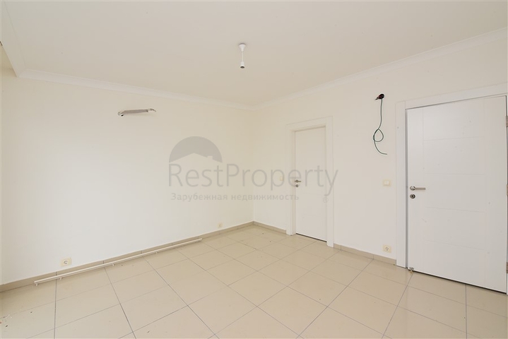 Трехкомнатный просторный пентхаус в самом сердце района Оба