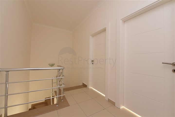 Трехкомнатный просторный пентхаус в самом сердце района Оба