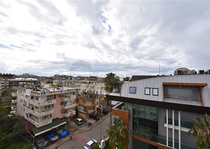 Трехкомнатный просторный пентхаус в самом сердце района Оба