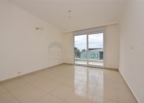 Трехкомнатный просторный пентхаус в самом сердце района Оба