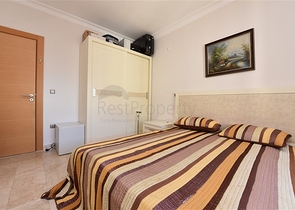 Четырехкомнатная меблированная квартира с видом на море 