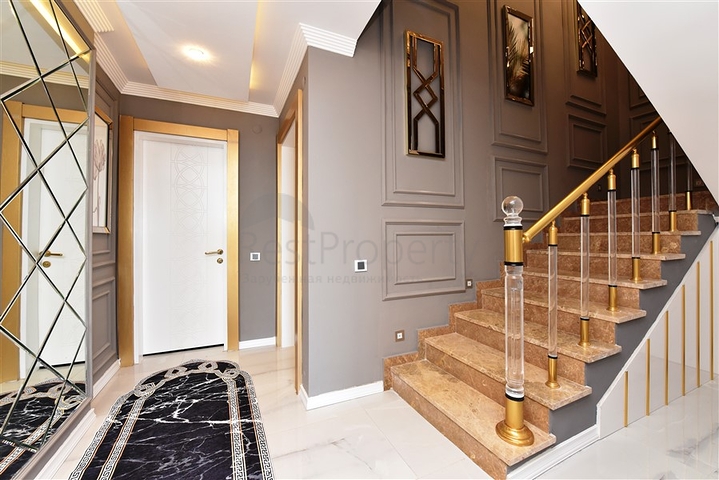 Пентхаус 3+1 в центральном районе Алании