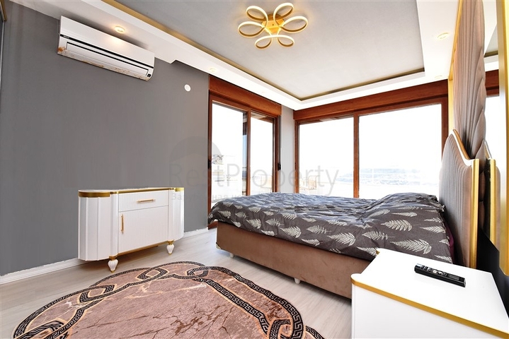 Пентхаус 3+1 в центральном районе Алании