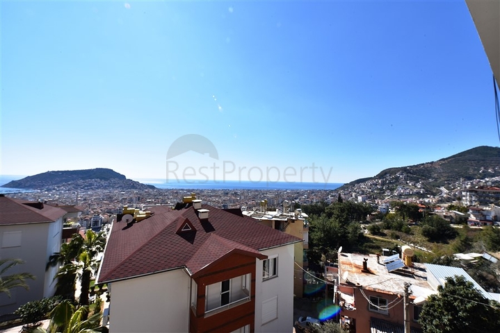 Пентхаус 3+1 в центральном районе Алании