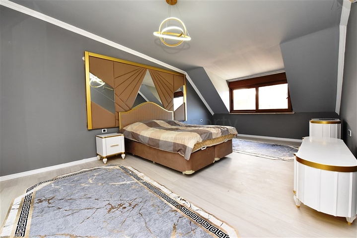 Пентхаус 3+1 в центральном районе Алании