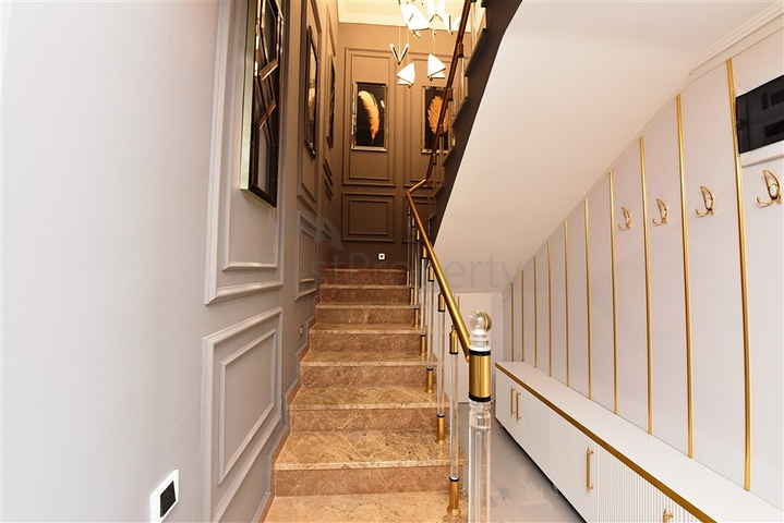 Пентхаус 3+1 в центральном районе Алании