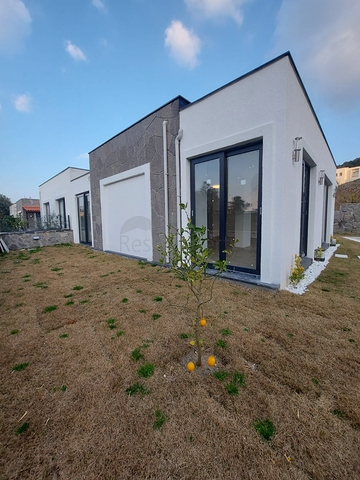 Отдельно стоящая вилла с индивидуальным бассейном Отдельно стоящая вилла с индивидуальным бассейном