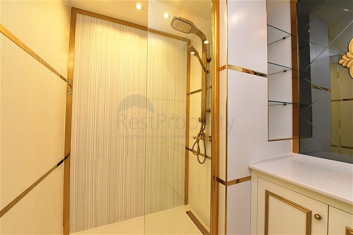 Трехкомнатная квартира в шикарном комплексе центра Алании