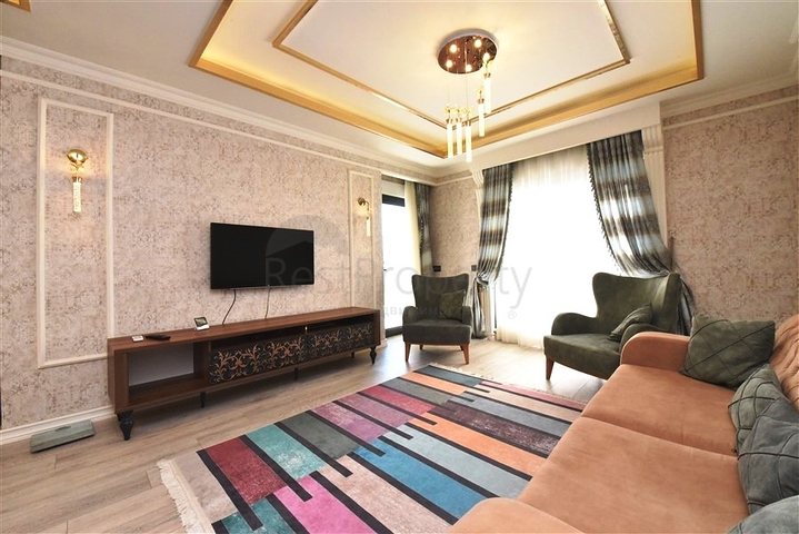 Трехкомнатная квартира в шикарном комплексе центра Алании