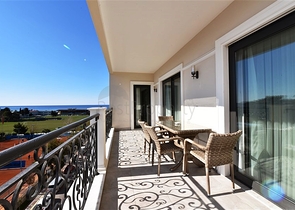 Трехкомнатная квартира в шикарном комплексе центра Алании