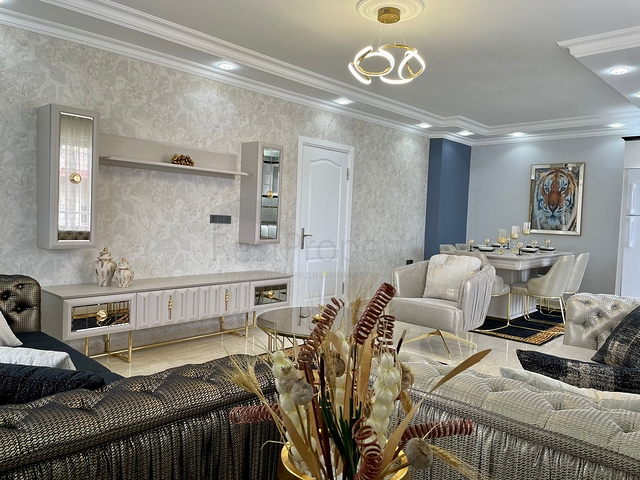 Квартира 2+1 с видом на горы в Махмутларе