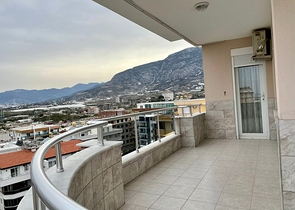 Квартира 2+1 с видом на горы в Махмутларе