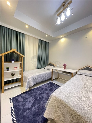 Меблированная квартира 2+1 в новом комплексе в Махмутларе