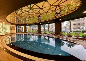 Меблированная квартира 2+1 в новом комплексе в Махмутларе