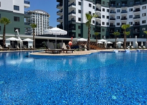 Меблированная квартира 2+1 в новом комплексе в Махмутларе