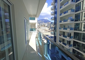 Трехкомнатная квартира в районе Махмутлар