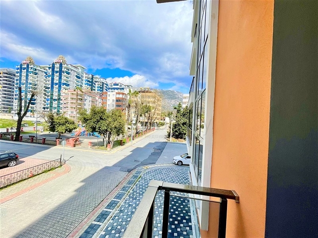 Просторная новая двухкомнатная квартира в Махмутларе