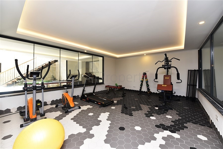 Трехкомнатная квартира в районе Махмутлар в 300 метрах от моря