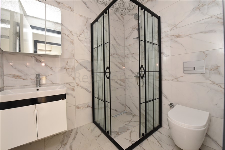 Трехкомнатная квартира в районе Махмутлар в 300 метрах от моря