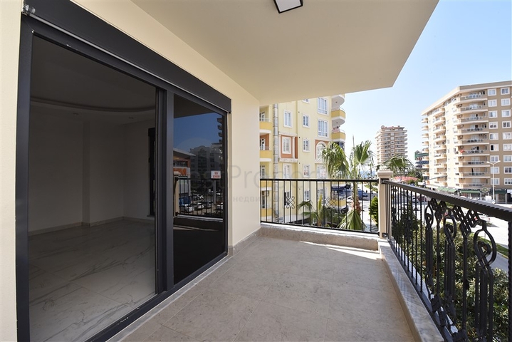 Трехкомнатная квартира в районе Махмутлар в 300 метрах от моря