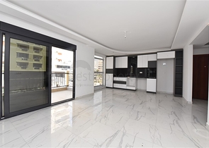 Трехкомнатная квартира в районе Махмутлар в 300 метрах от моря