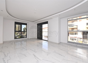 Трехкомнатная квартира в районе Махмутлар в 300 метрах от моря