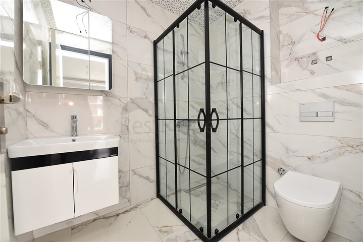 Новая трехкомнатная квартира в центре Махмутлара