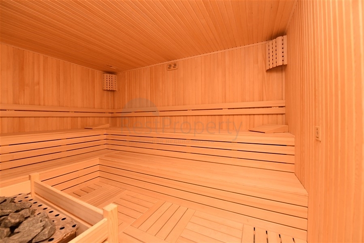 Новая трехкомнатная квартира в центре Махмутлара