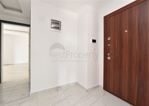 Трехкомнатные апартаменты в жилом комплексе в районе Махмутлар