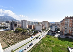 Трехкомнатные апартаменты в жилом комплексе в районе Махмутлар